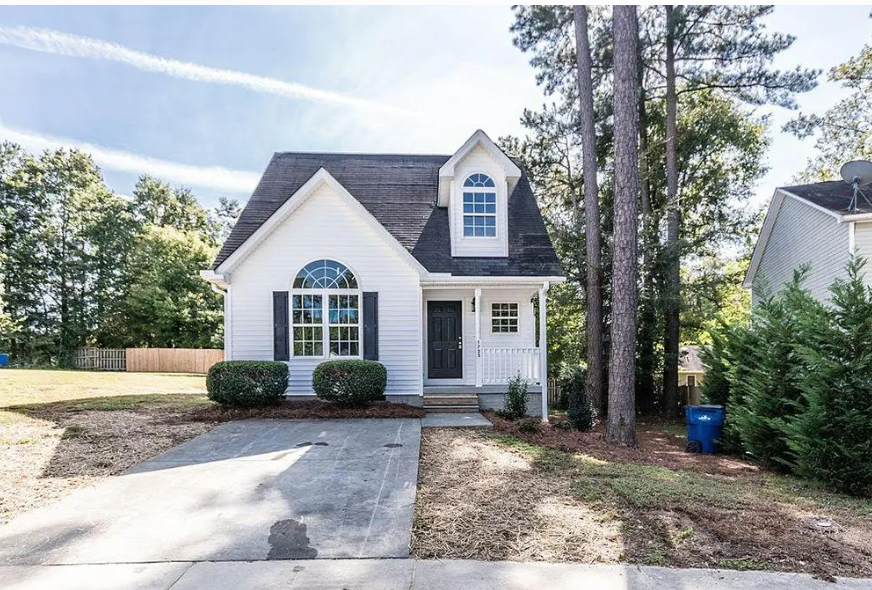 Charming 2-Story Home in Birmingham, Alabama