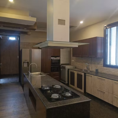 8 BHK Villa for Rent